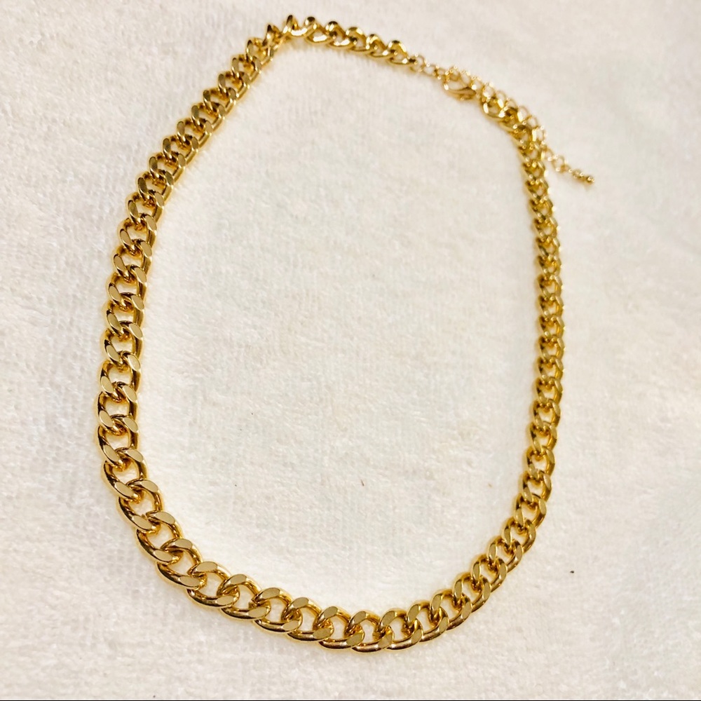 Gold Medium Cuban Link Chain